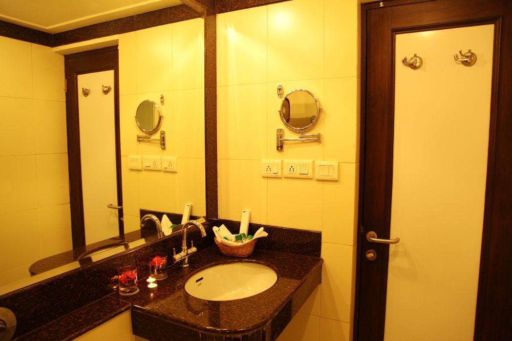 Country Inn & Suites Haridwār Exterior photo