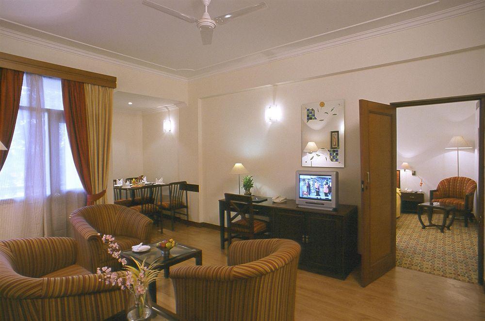 Country Inn & Suites Haridwār Room photo